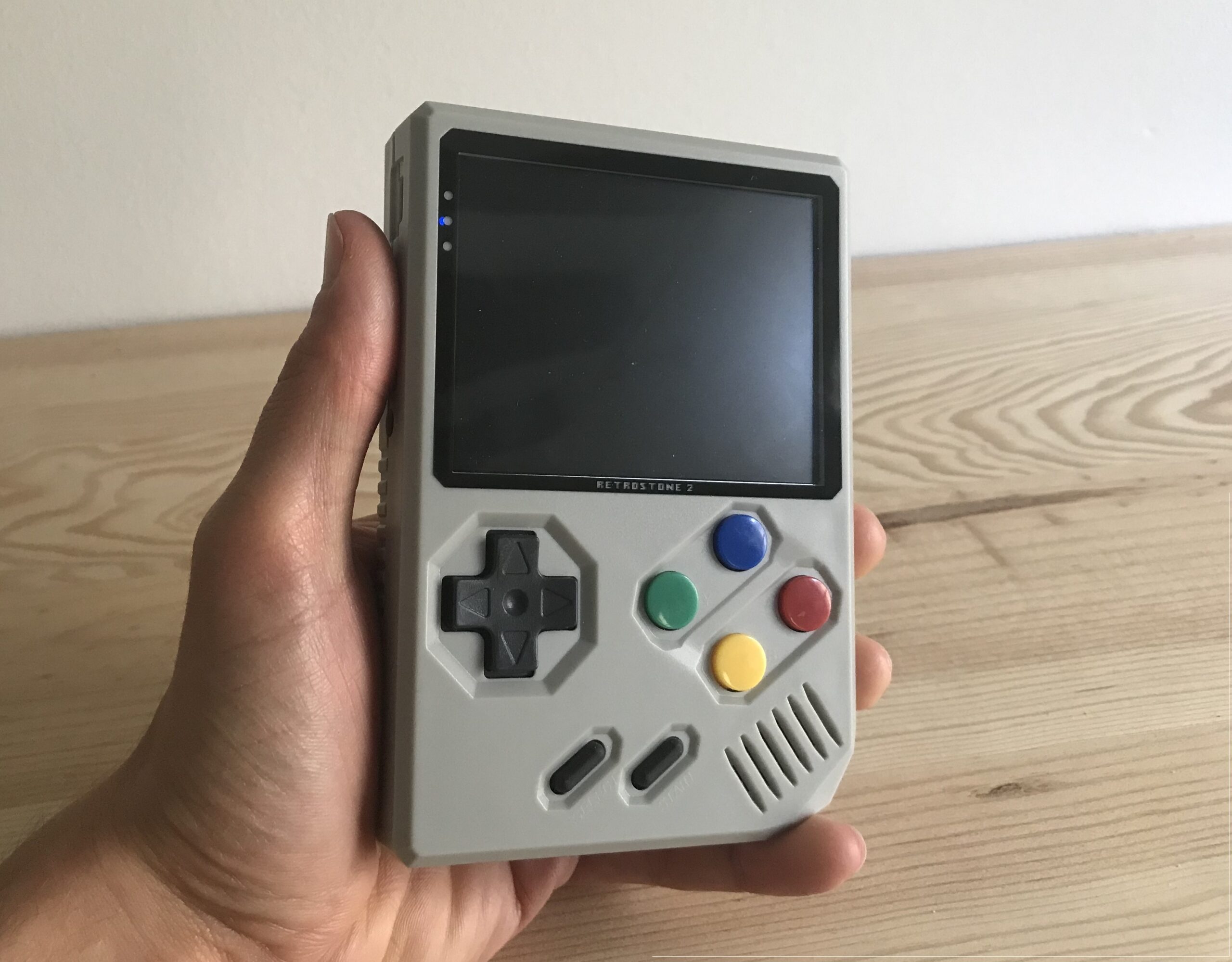 携帯用ゲーム機本体 RetroStone Limited Edition RetroStone Limited Editionの通販 by コミネ ショップ｜ラクマ